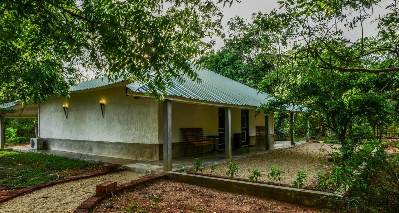 Rangiri Dambulla Resort Exterior photo